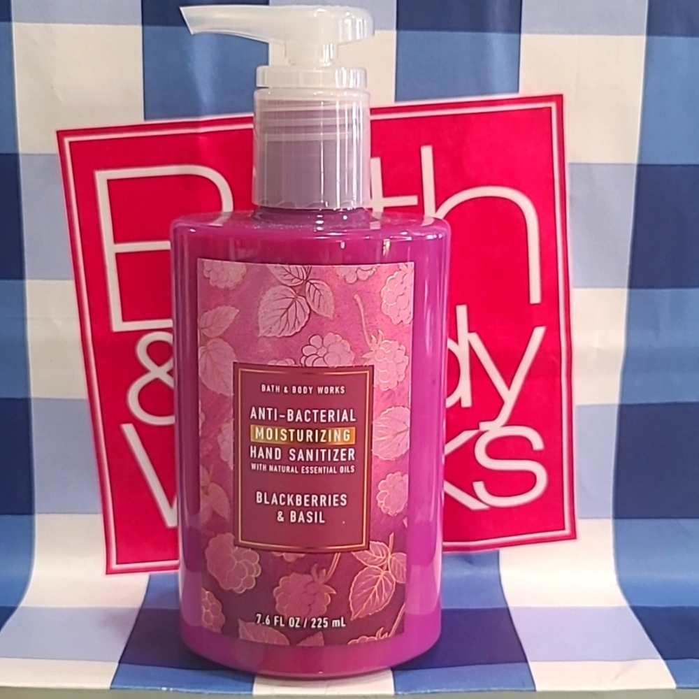 BBW LARGE anti-bacterial hand sanitizer